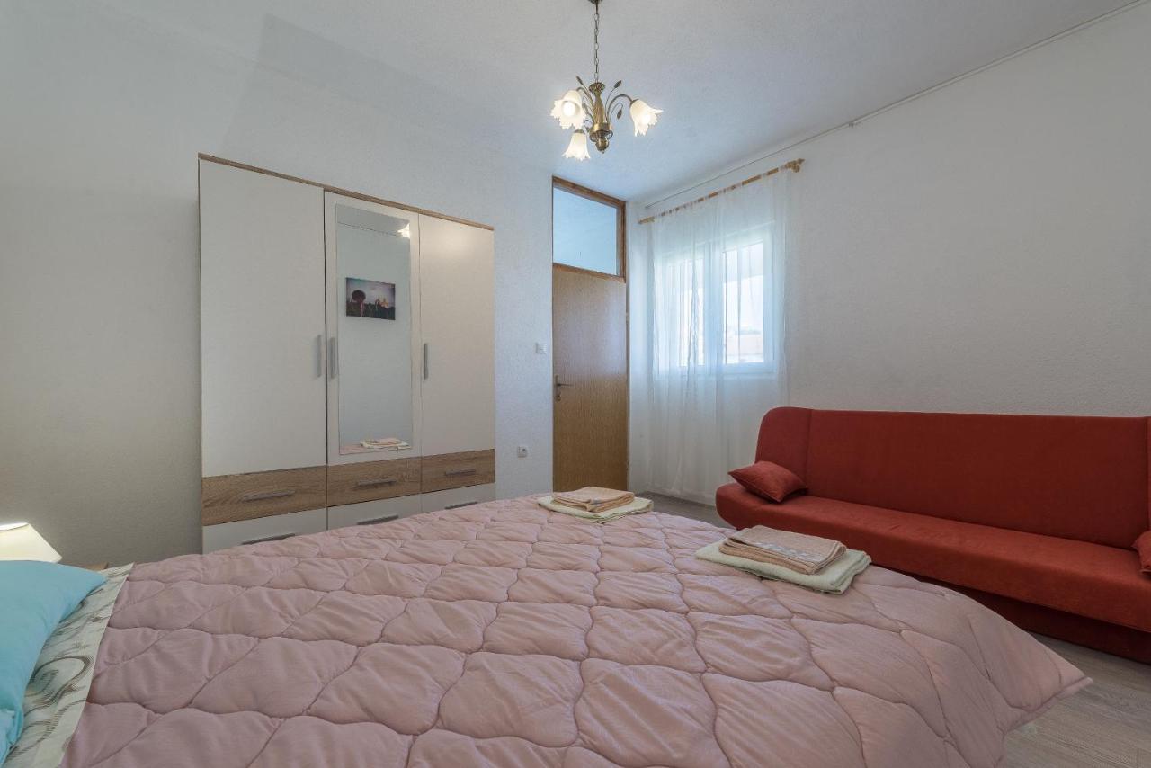 Apartmani Mlinar9 #2 Ґорні Карин Екстер'єр фото