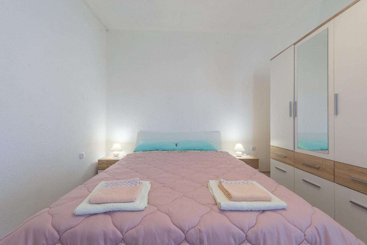 Apartmani Mlinar9 #2 Ґорні Карин Екстер'єр фото